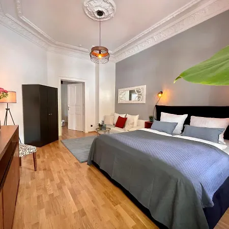City Gaesteapartment Zentrum-ost Homestay *